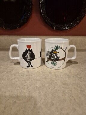 Lot Of 2 Vintage Kiln Craft England White Ceramic Coffee Mugs with Cat Designs